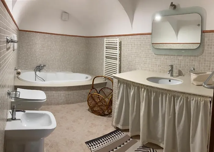 Dimora Castello * Бари